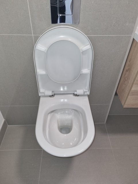 Professional cleaning service in Brentford - Result 1